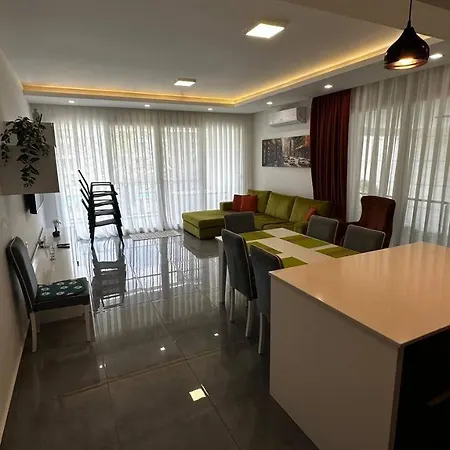 Courtyard A3 2+1 *
